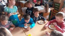 Rozwijamy się kulinarnie w czasie pobytu w świetlicy., Aneta Dworakowska