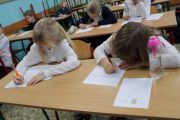 111 lat istnienia szkoły w Skrzeszewie - zajęcia w salach, mecz Rodzice - Uczniowie, 