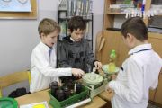 111 lat istnienia szkoły w Skrzeszewie - zajęcia w salach, mecz Rodzice - Uczniowie, 