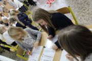 111 lat istnienia szkoły w Skrzeszewie - zajęcia w salach, mecz Rodzice - Uczniowie, 