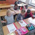 Klasa 1a poznaje chmurkę Tosię i obchodzi Święto Drzewa, 