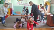 Karnawał w świetlicy, Świetlica